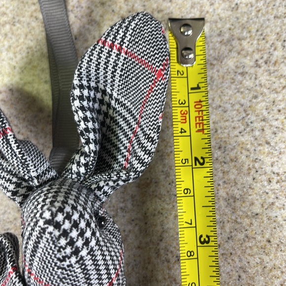 HOUNDSTOOTH BUNNY!  BLACK/WHITE/STRIPE OF RED & RHINESTONES - Picture 5 of 10